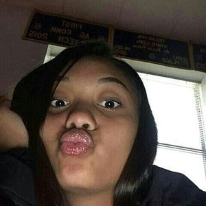 Meet your Posher, Kalani